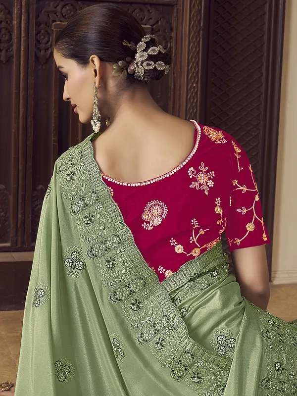 Suha_Womens_Premium_Fashion_Ethnic_Green_Color_Saree
