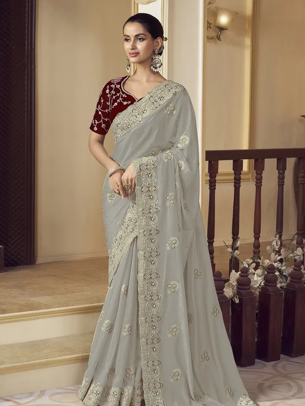 Suha_Womens_Premium_Fashion_Ethnic_Grey_Color_Saree