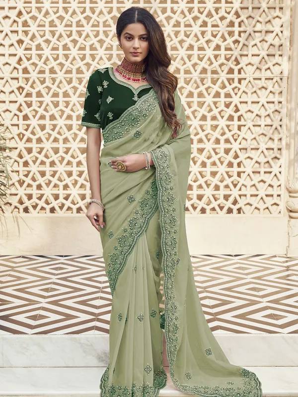 Suha_Womens_Premium_Fashion_Ethnic_Green_Color_Saree