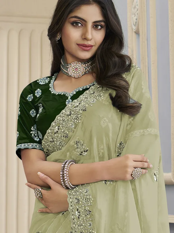 Suha_Womens_Premium_Fashion_Ethnic_Green_Color_Saree