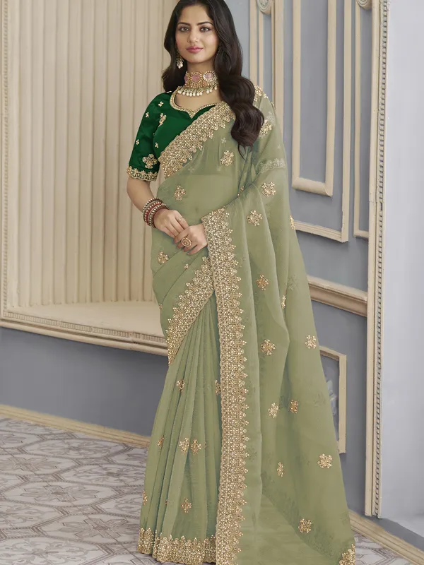 Suha_Womens_Premium_Fashion_Ethnic_Green_Color_Saree