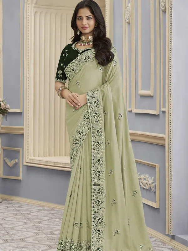 Suha_Womens_Premium_Fashion_Ethnic_Green_Color_Saree