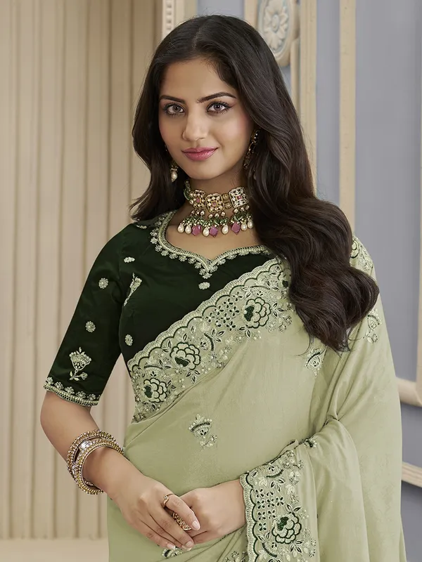 Suha_Womens_Premium_Fashion_Ethnic_Green_Color_Saree