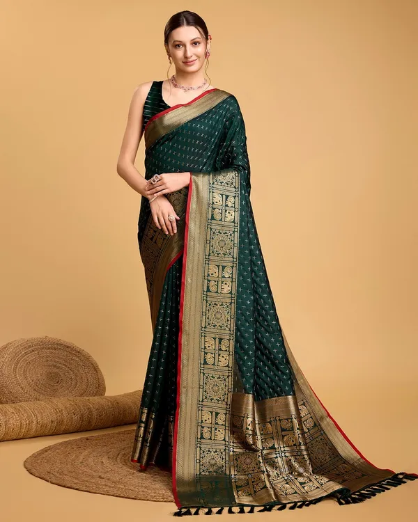 Green_Cotton_Silk_Woven_Kanjivaram_Saree_With_Unstitched_Blouse_For_Women