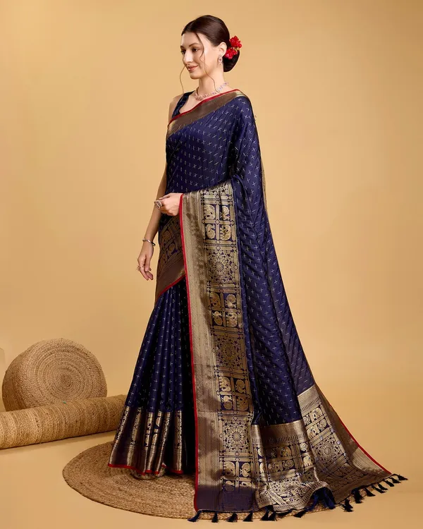 Dark_Blue_Cotton_Silk_Woven_Kanjivaram_Saree_With_Unstitched_Blouse_For_Women