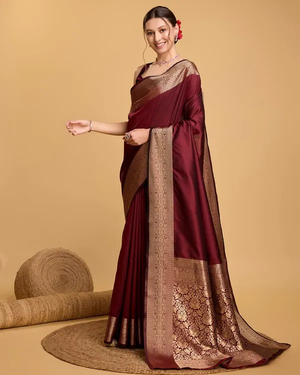 Maroon_Cotton_Silk_Woven_Kanjivaram_Saree_With_Unstitched_Blouse_For_Women
