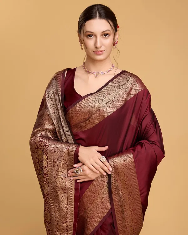Maroon_Cotton_Silk_Woven_Kanjivaram_Saree_With_Unstitched_Blouse_For_Women