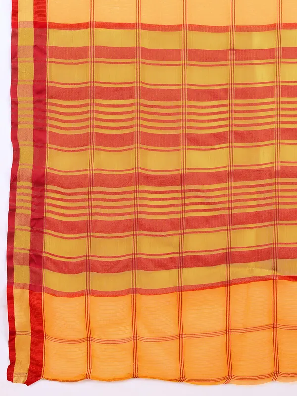 Yellow_Cotton_Silk_Striped_Kota_Doria_Saree_With_Unstitched_Blouse_For_Women