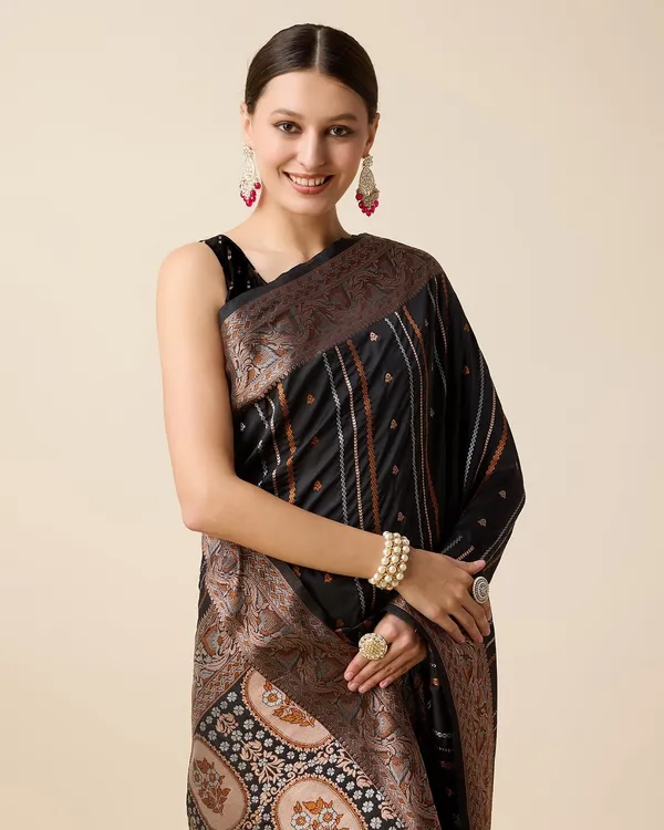 Black_Cotton_Silk_Woven_Kanjivaram_Saree_With_Unstitched_Blouse_For_Women