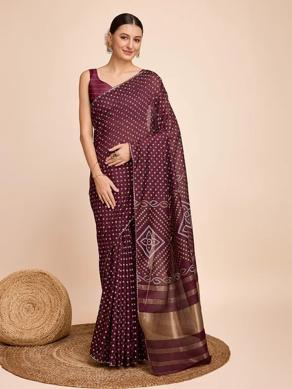 Maroon_Cotton_Silk_Printed_Bandhani_Saree_With_Unstitched_Blouse_For_Women