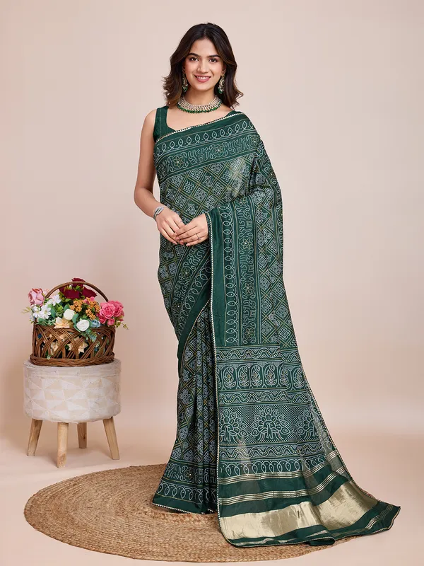Green_Cotton_Silk_Printed_Bandhani_Saree_With_Unstitched_Blouse_For_Women