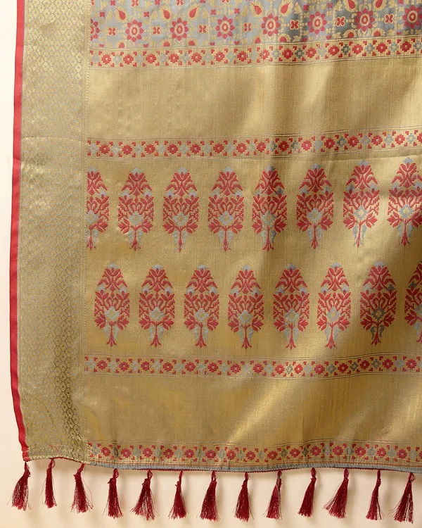 Grey_Cotton_Silk_Woven_Patola_Saree_With_Unstitched_Blouse_For_Women