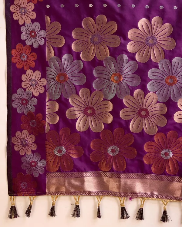 Purple_Cotton_Silk_Woven_Kanjivaram_Saree_With_Unstitched_Blouse_For_Women