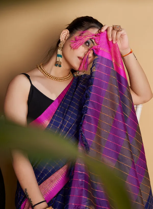 Dark_Blue_Cotton_Silk_Woven_Kanjivaram_Saree_With_Unstitched_Blouse_For_Women