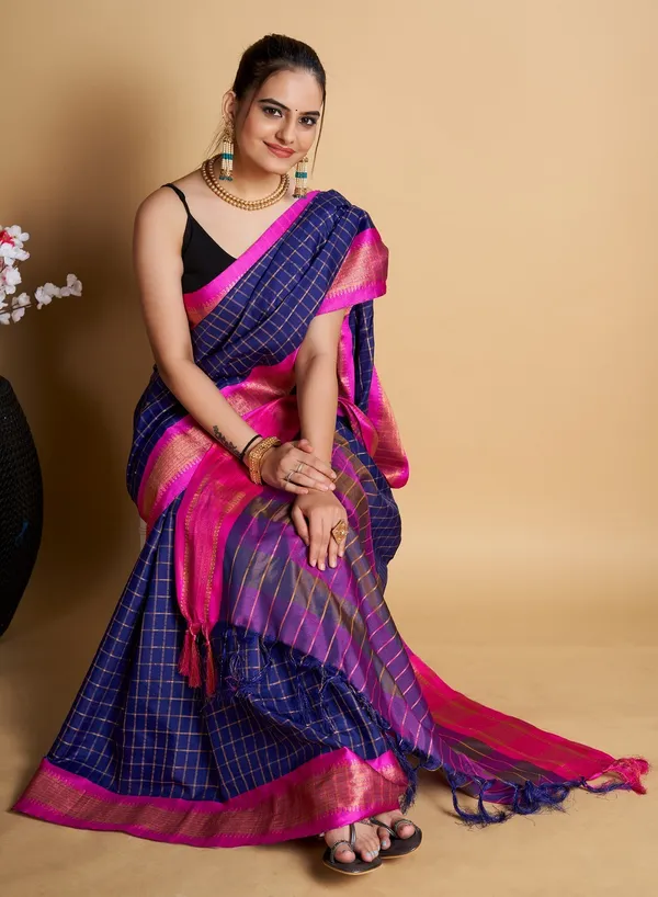 Dark_Blue_Cotton_Silk_Woven_Kanjivaram_Saree_With_Unstitched_Blouse_For_Women