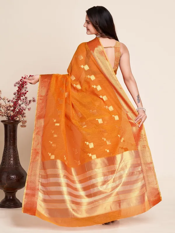 Orange_Cotton_Silk_Woven_Patola_Saree_With_Unstitched_Blouse_For_Women
