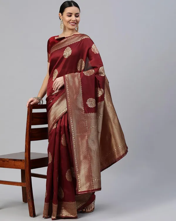 Maroon_Cotton_Silk_Woven_Banarasi_Saree_With_Unstitched_Blouse_For_Women