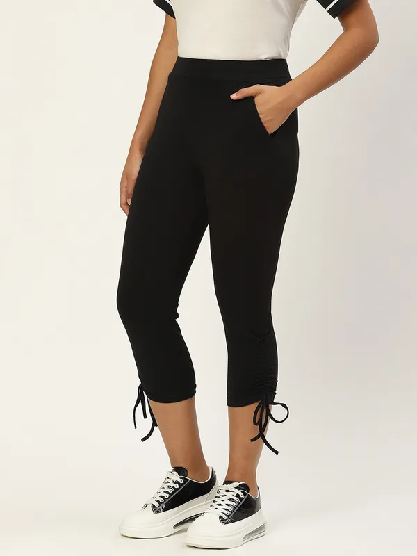 Black_Cotton_Loop_Teri_Capris