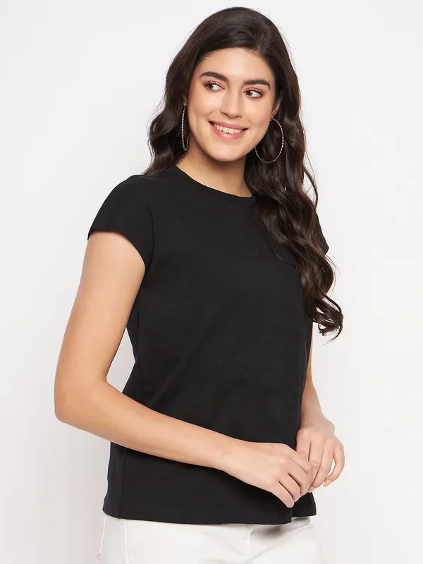 BRINNS_Round_Neck_Extended_Sleeves_T-shirt
