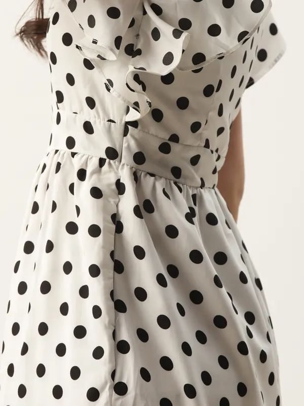 White_Polka_Polyester_Print_Dresses