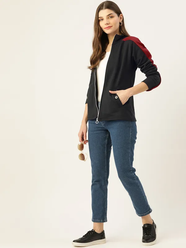 BRINNS_Women_Maroon_Solid_Sweatshirt