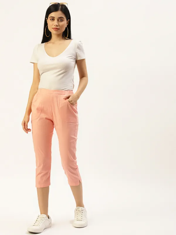 BRINNS_Women_Magenta_Solid_Capris