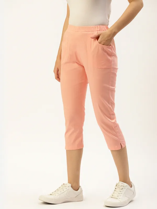 BRINNS_Women_Magenta_Solid_Capris
