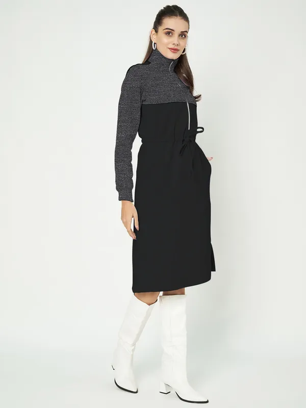 BRINNS_Women_Colourblocked_A-Line_Dress
