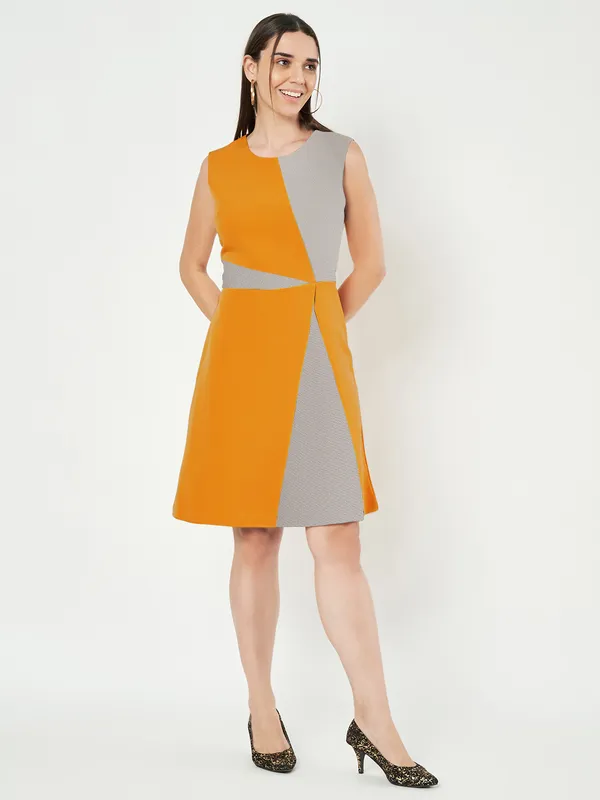BRINNS_Women_Colourblocked_A-Line_Dress