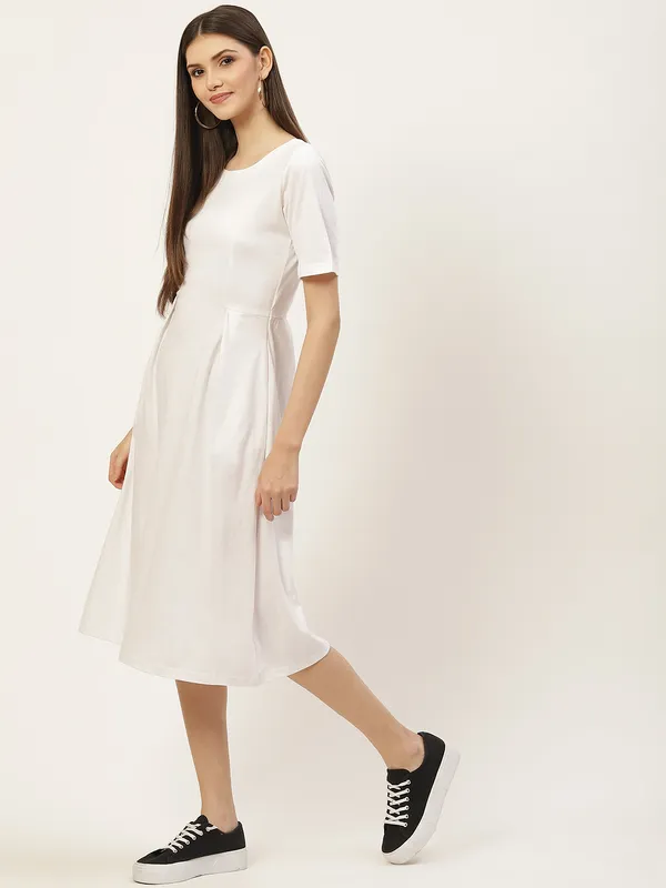 BRINNS_Women_Solid_Plus_Size_Cotton_A-Line_Midi_Dress