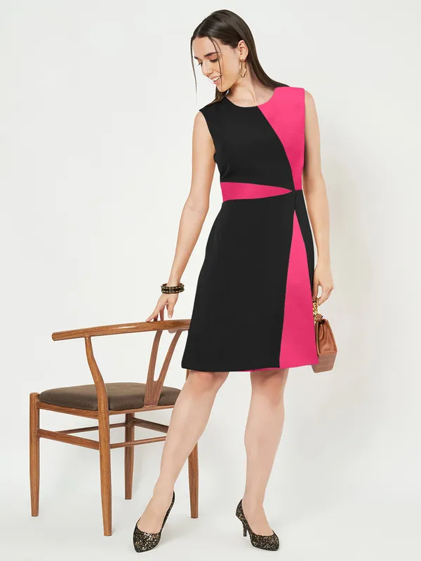 BRINNS_Women_Colourblocked_A-Line_Dress