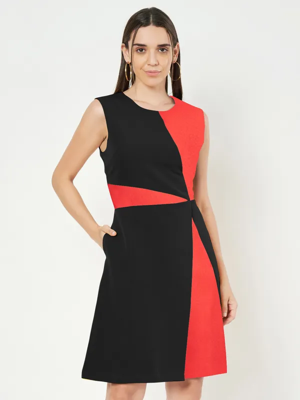 BRINNS_Women_Colourblocked_A-Line_Dress