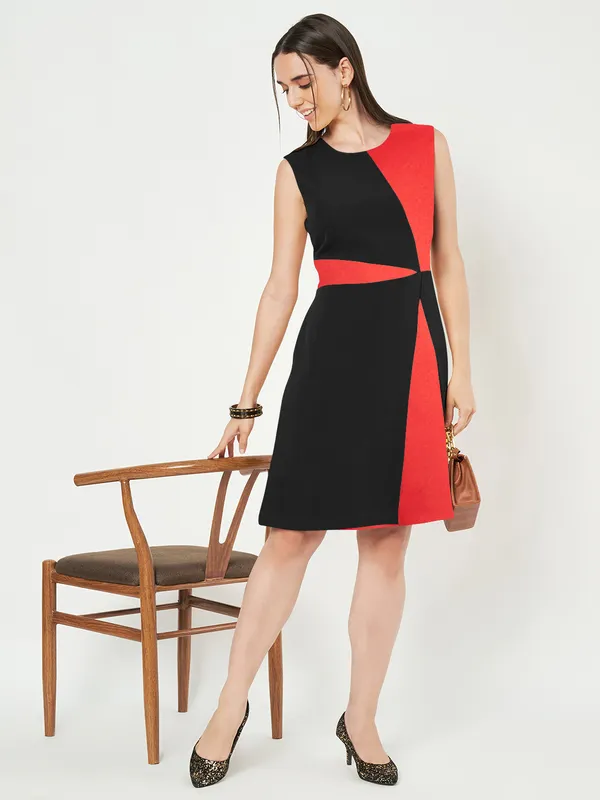 BRINNS_Women_Colourblocked_A-Line_Dress