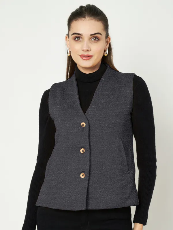 V-Neck_Casual_Waistcoat