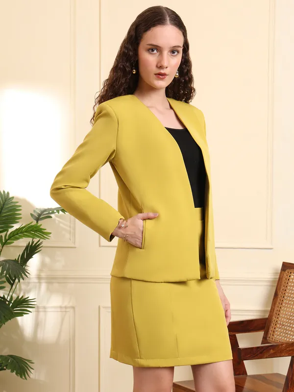 Blazer_With_Skirt_Co-Ords
