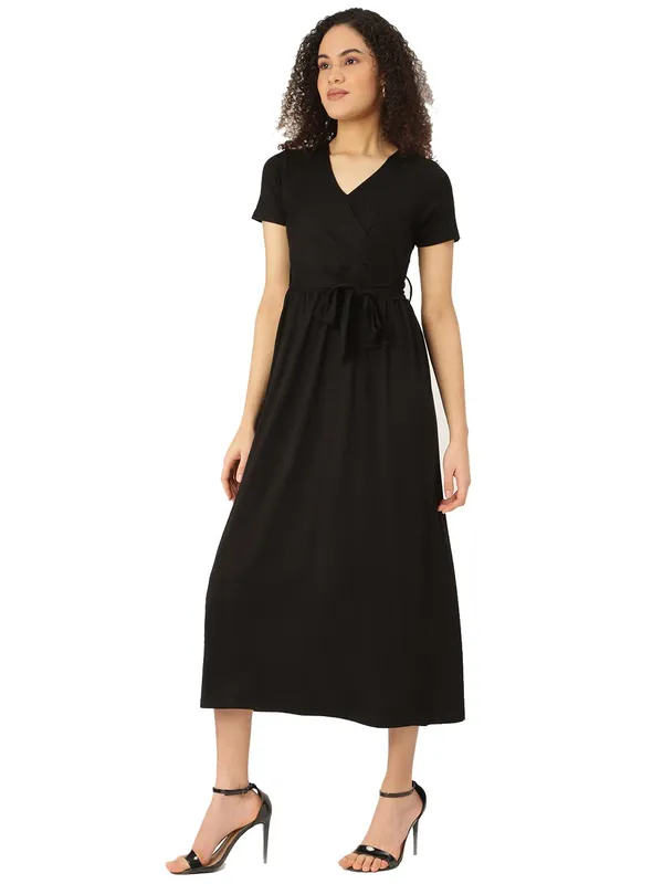 BRINNS_Black_Solid_Color_Knitted_Midi_Dress