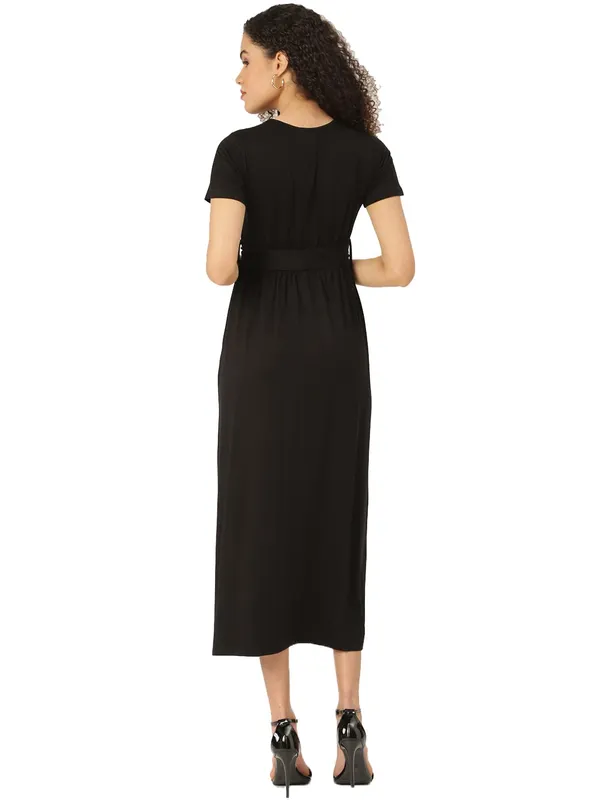 BRINNS_Black_Solid_Color_Knitted_Midi_Dress