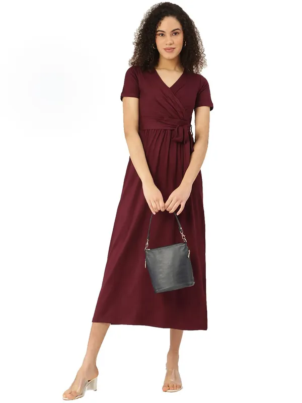 BRINNS_Burgundy_Solid_Color_Knitted_Midi_Dress