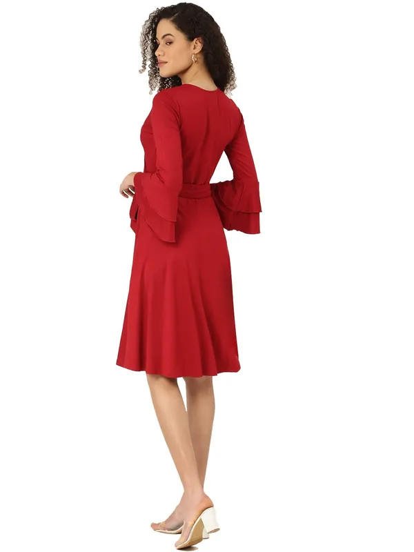 BRINNS_Maroon_Solid_Color_Knee_Length_Dress