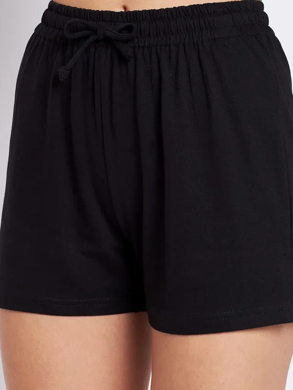 Mid-Rise_Shorts