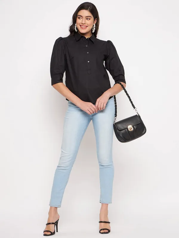 BRINNS_Solid_Opaque_Casual_Shirt_with_Puff_Sleeves_and_Curved_Hem_-_Fashionable_and_Comfortable_for_Women's_Everyday_Wear