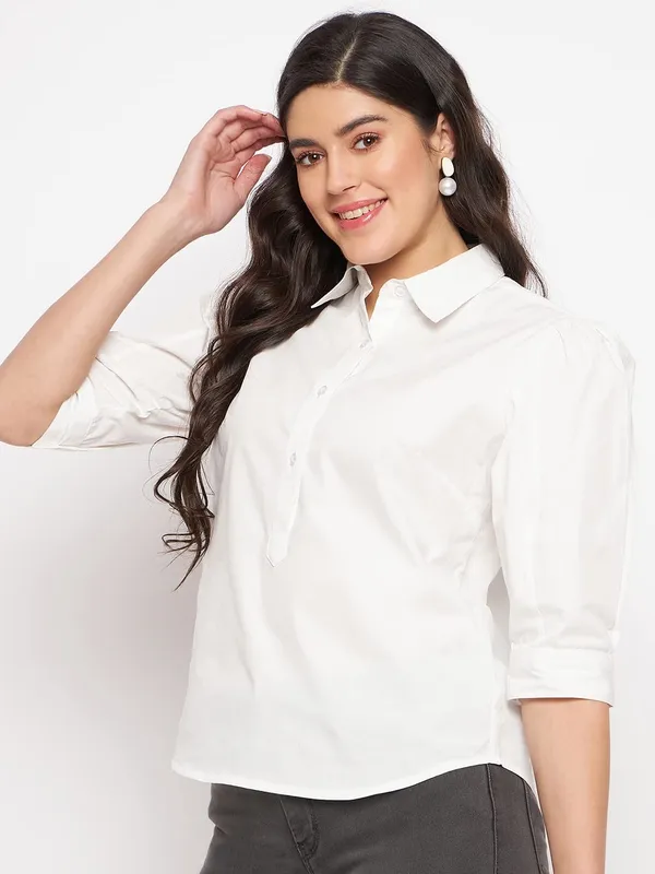 BRINNS_Solid_Opaque_Casual_Shirt_with_Puff_Sleeves_and_Curved_Hem_-_Fashionable_and_Comfortable_for_Women's_Everyday_Wear
