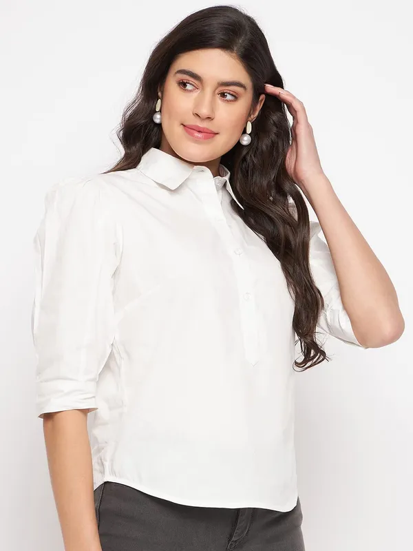 BRINNS_Solid_Opaque_Casual_Shirt_with_Puff_Sleeves_and_Curved_Hem_-_Fashionable_and_Comfortable_for_Women's_Everyday_Wear