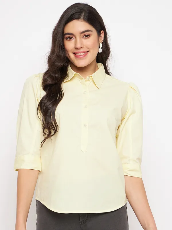 BRINNS_Solid_Opaque_Casual_Shirt_with_Puff_Sleeves_and_Curved_Hem_-_Fashionable_and_Comfortable_for_Women's_Everyday_Wear