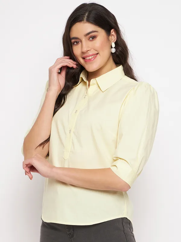 BRINNS_Solid_Opaque_Casual_Shirt_with_Puff_Sleeves_and_Curved_Hem_-_Fashionable_and_Comfortable_for_Women's_Everyday_Wear