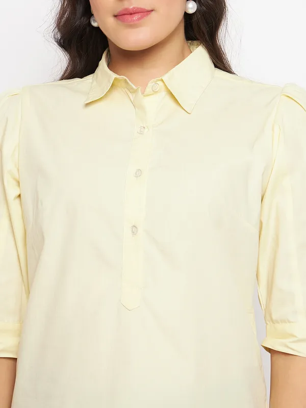 BRINNS_Solid_Opaque_Casual_Shirt_with_Puff_Sleeves_and_Curved_Hem_-_Fashionable_and_Comfortable_for_Women's_Everyday_Wear
