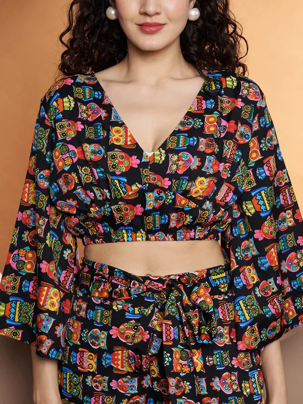 Printed_Bell_Sleeve_Fitted_Crop_Top