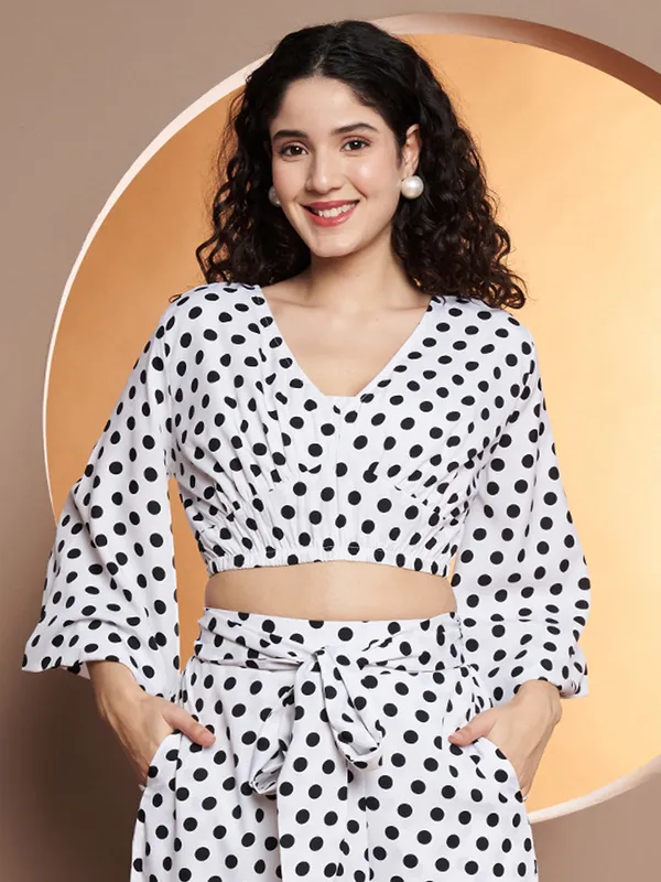 Printed_Bell_Sleeve_Fitted_Crop_Top