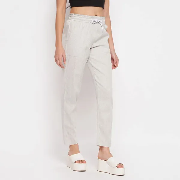 BRINNS_Comfortable_and_Stylish_Women's_Straight_Leg_Trousers_-_Mid-Rise,_Regular_Length,_Flat-Front_Design