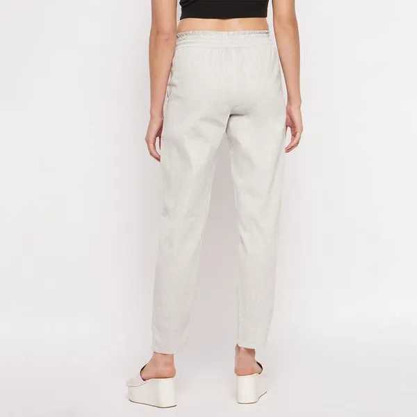 BRINNS_Comfortable_and_Stylish_Women's_Straight_Leg_Trousers_-_Mid-Rise,_Regular_Length,_Flat-Front_Design